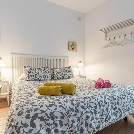 Escapada Y Vacaciones En El Barrio De La Vina-cadiz Apartament