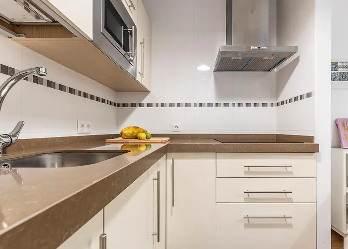 Escapada Y Vacaciones En El Barrio De La Vina-cadiz * كاديز