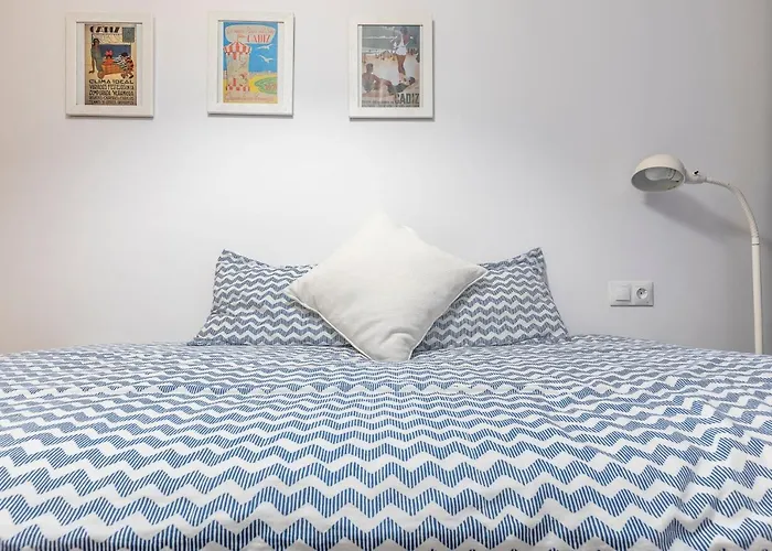 Escapada Y Vacaciones En El Barrio De La Vina-cadiz *